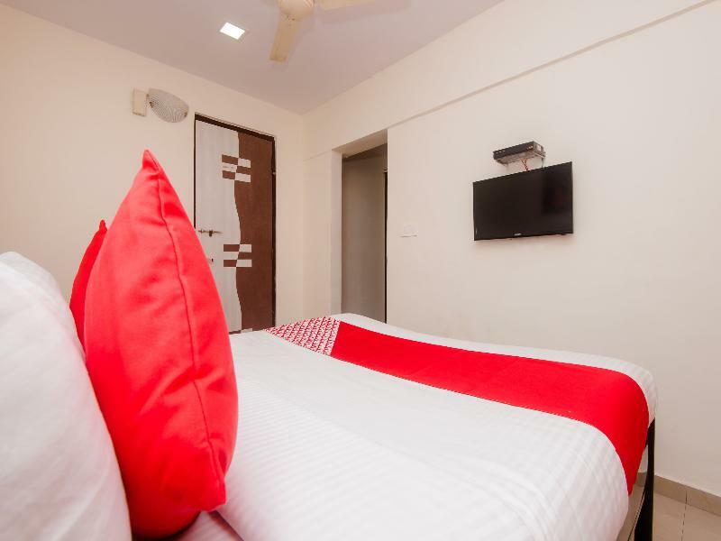 Oyo Flagship 756 Hotel Sarang Heritage Navi Mumbai Exterior photo
